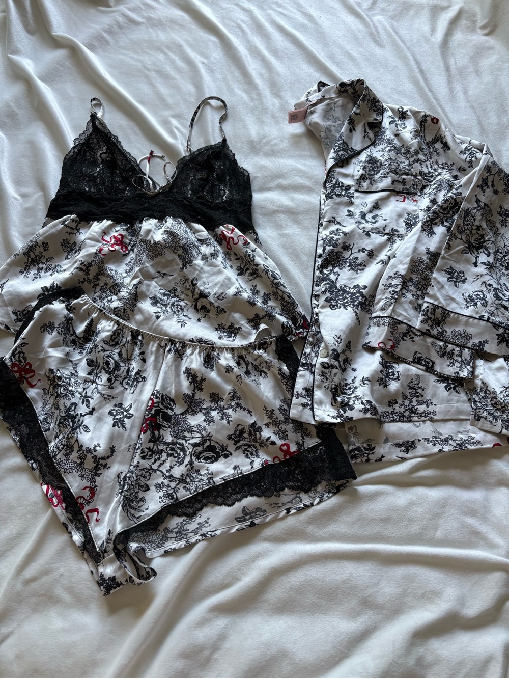 Victoria's Secret Black & White Floral Lace-Trim Satin Sleep Set